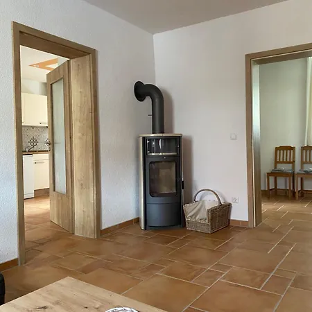 Apartment Auf Dem Gutshof Renz Weißenfels